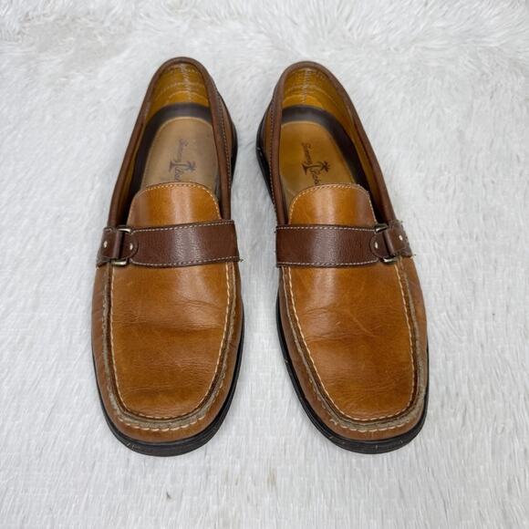TOMMY BAHAMA / TB-308 two toned brown leather slip on loafers / 9.5